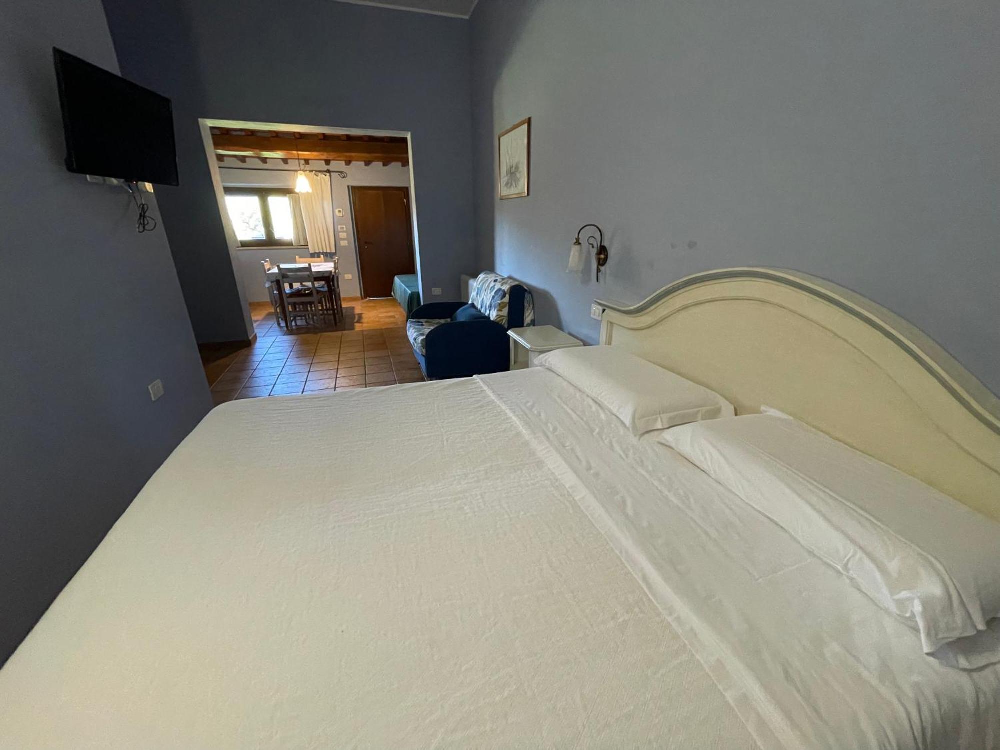 Le Calvie, Camerino