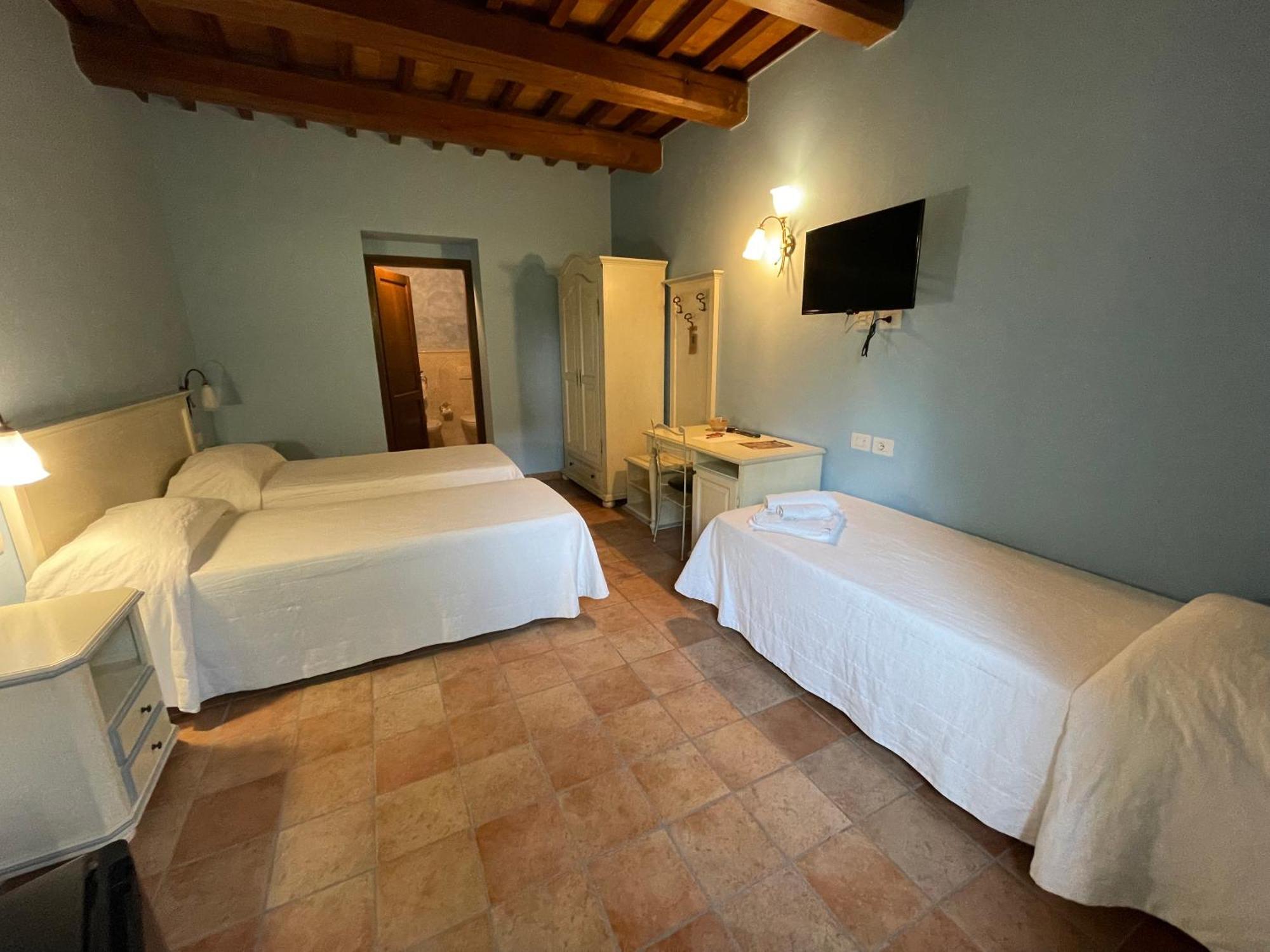 Country house Le Calvie, *