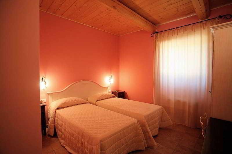 Country house Le Calvie, Camerino